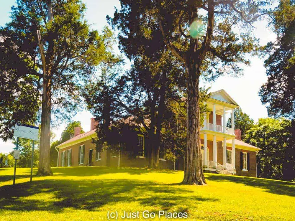 Northern Alabama attractions include Belle Mont Mansion, a cotton plantation house inspired by Thomas Jefferson.